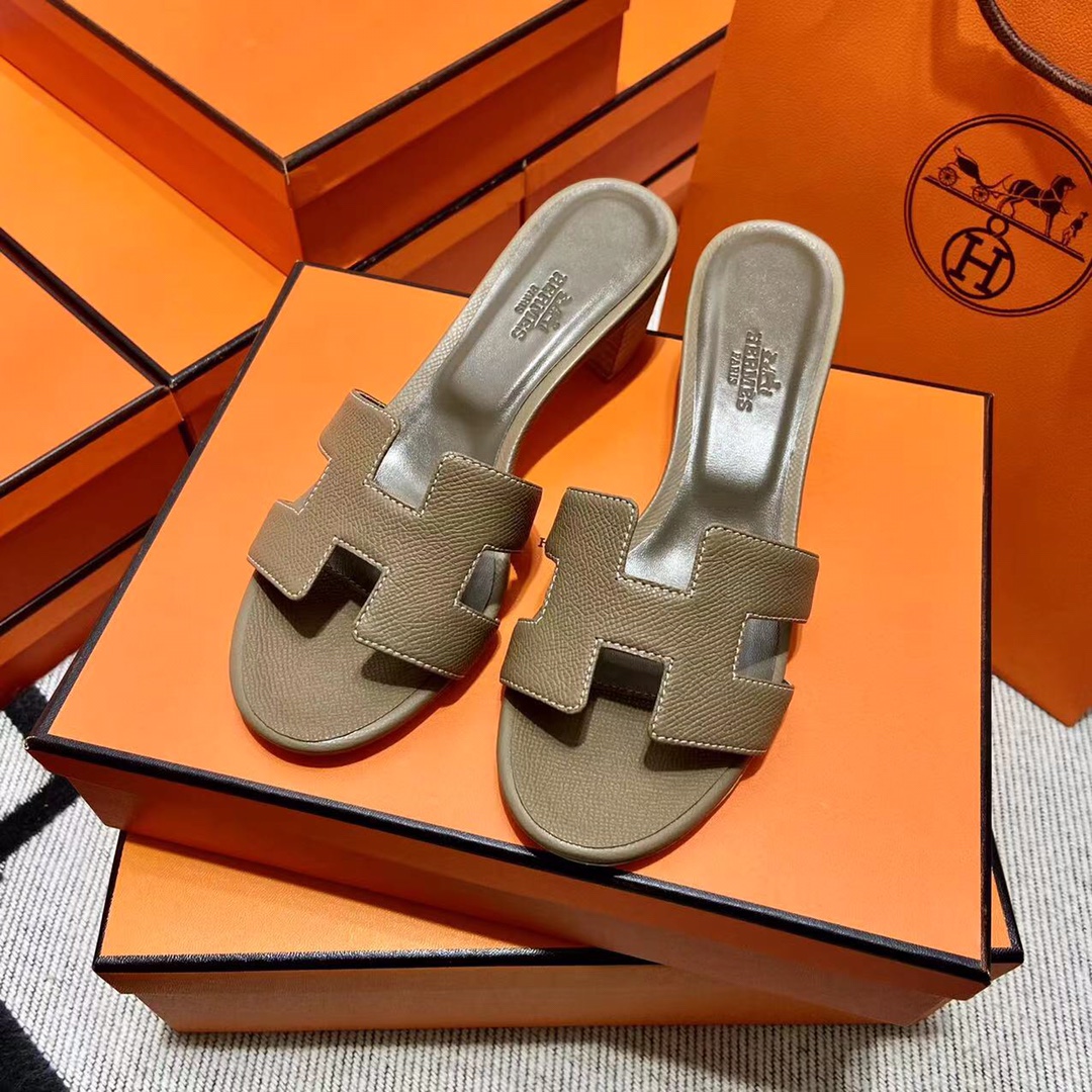 에르메스 올수공 오아시스 슬리퍼 샌들 앱송 50